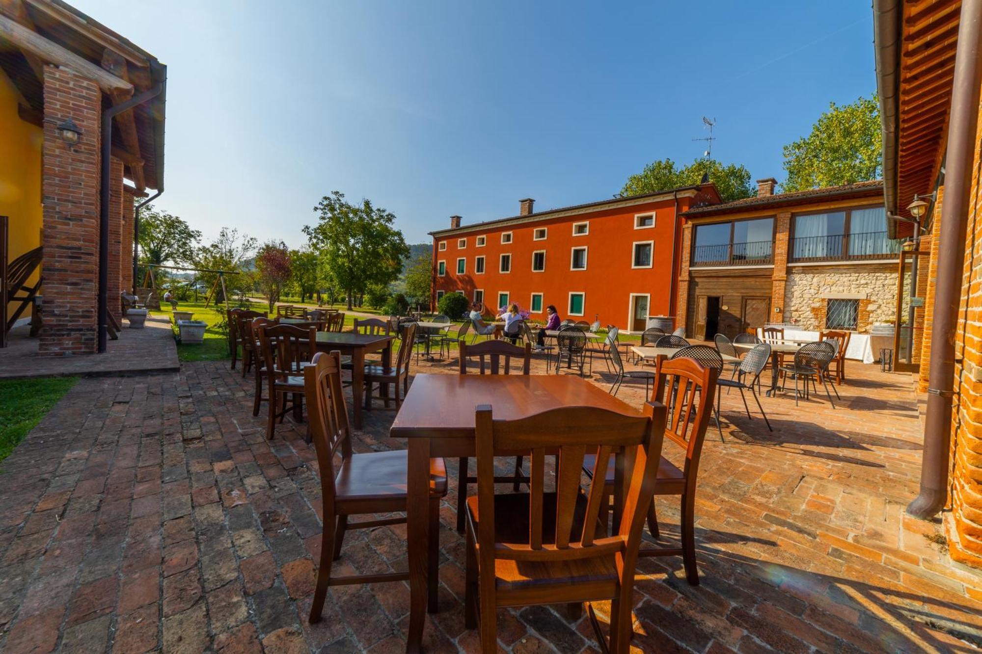 Agriturismo Riva Ratta 몬테치오마조레 외부 사진