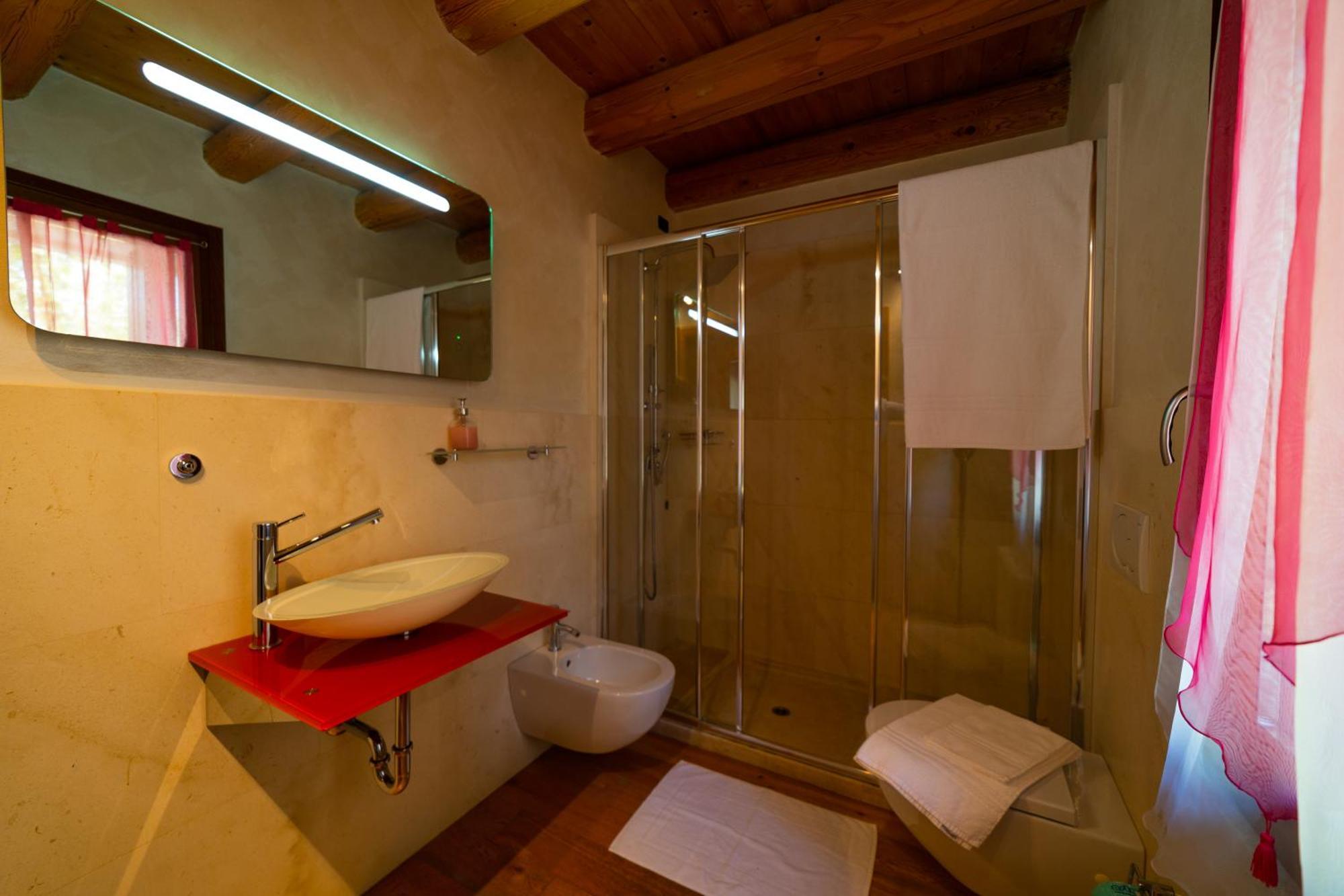Agriturismo Riva Ratta 몬테치오마조레 외부 사진