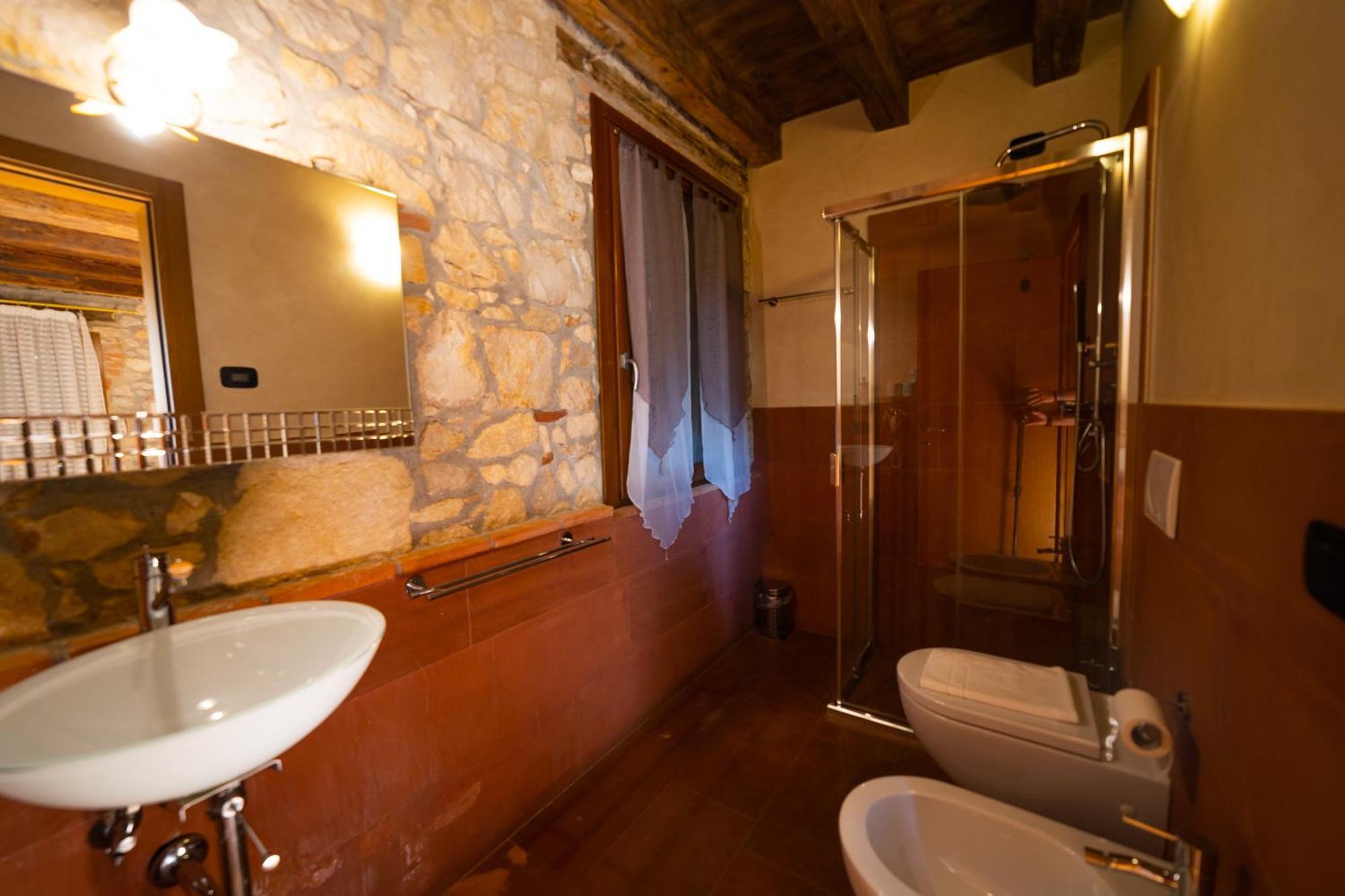 Agriturismo Riva Ratta 몬테치오마조레 외부 사진
